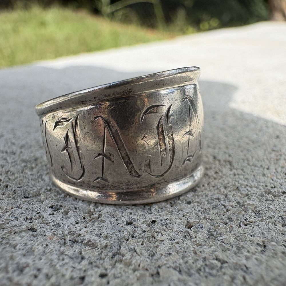 Sterling Silver 925 Engraved Old English Wide Cigar Band Ring Size 8.25 Unisex